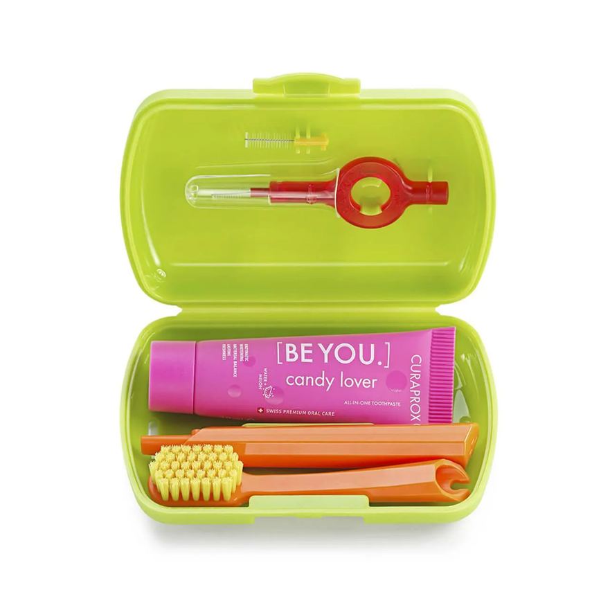 Kit Viagem Curaprox Escova de Dente 5460 + Escova Interdental + Pasta de Dente 10ml