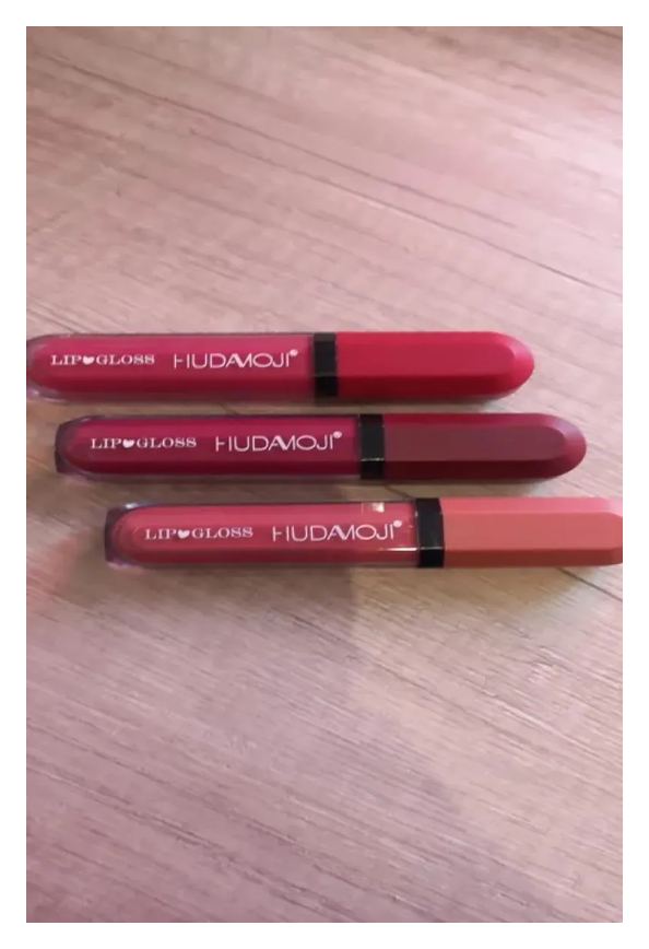 Lip Gloss Hudavioji Kit com 03 Cores